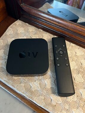 APPLE TV 1st Generation 4K Streaming Box Wifi HDMI 1080p with Remote Control